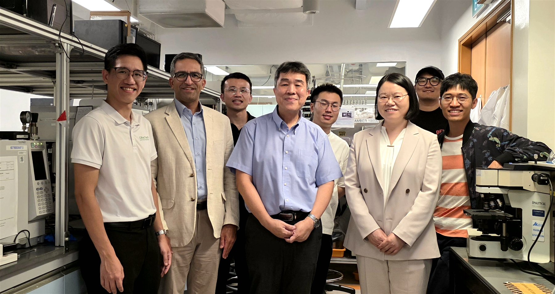 Associate Professor Hamid Arandiyan and Dr. Helena Yuan Wang with Kawi Research Group members in the laboratory